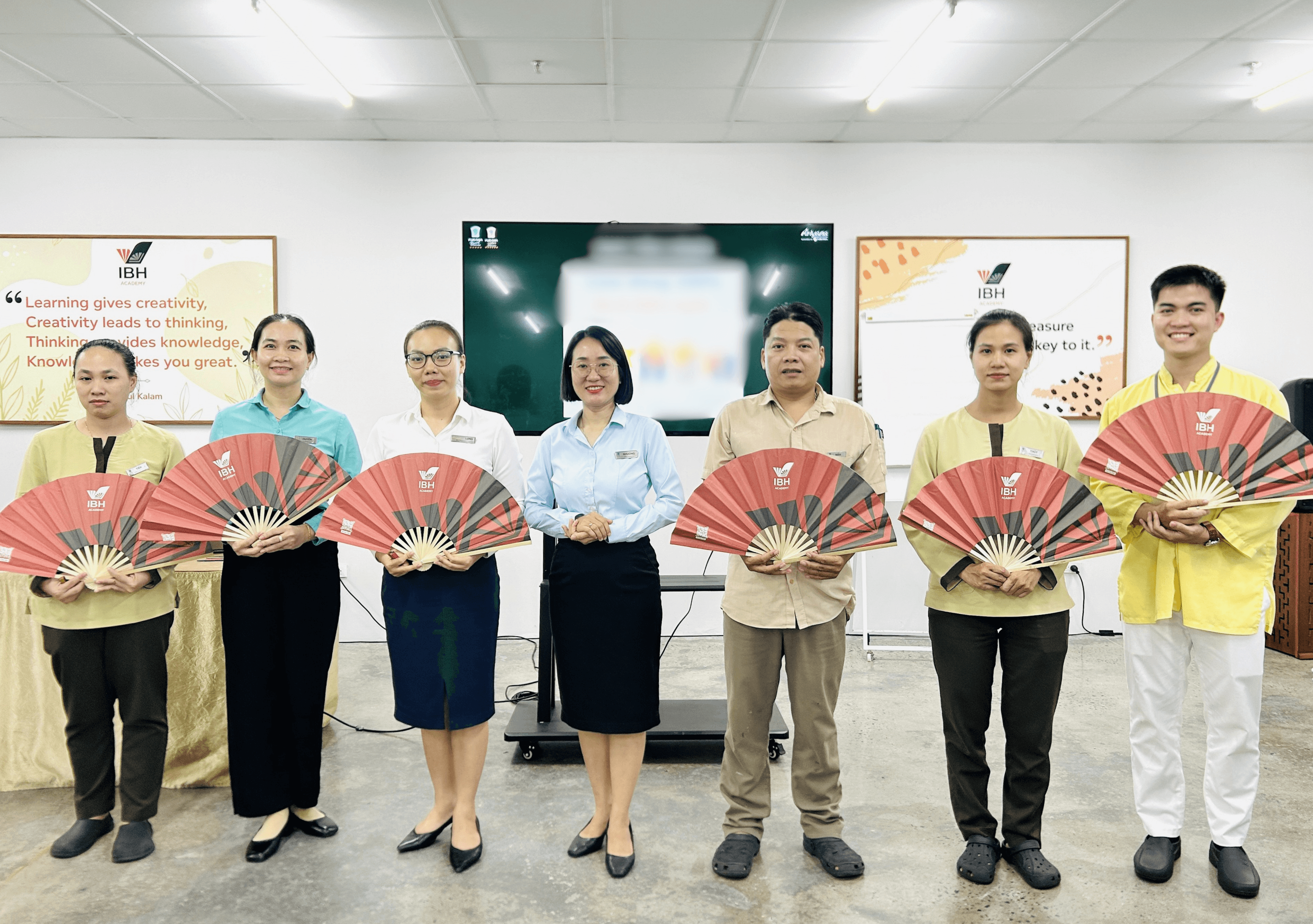 HỌC VIỆN ĐÀO TẠO MẾN KHÁCH IBH TỔ CHỨC KHÓA ĐÀO TẠO QUY CHUẨN GIAO TIẾP VÀ PHONG CÁCH LÀM VIỆC CHUYÊN NGHIỆP CHO ĐỘI NGŨ NHÂN VIÊN QUẦN THỂ NGHỈ DƯỠNG FURAMA - ARIYANA ĐÀ NẴNG